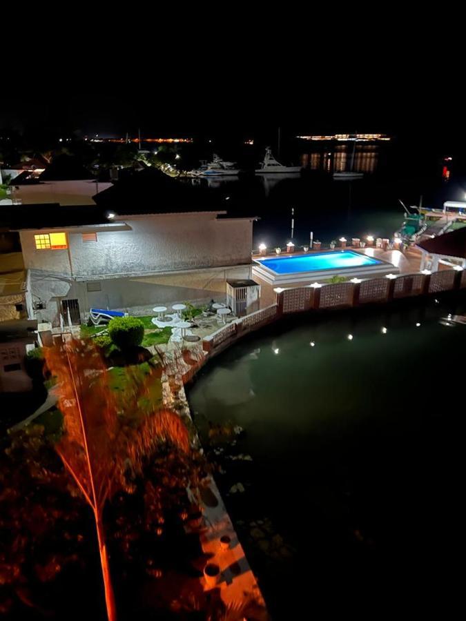 Fisherman'S Inn Hotel Florence Hall 外观 照片