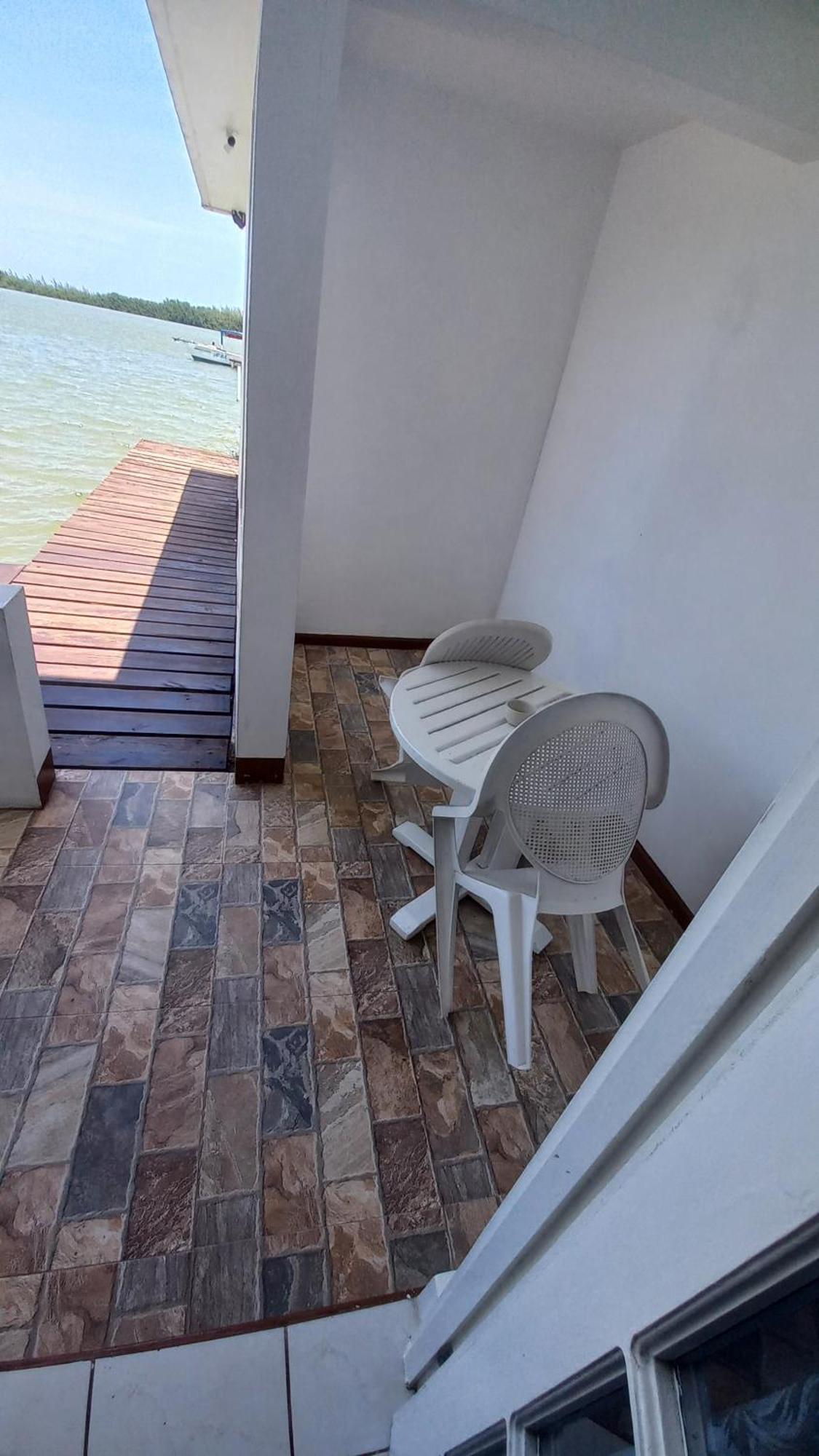 Fisherman'S Inn Hotel Florence Hall 外观 照片