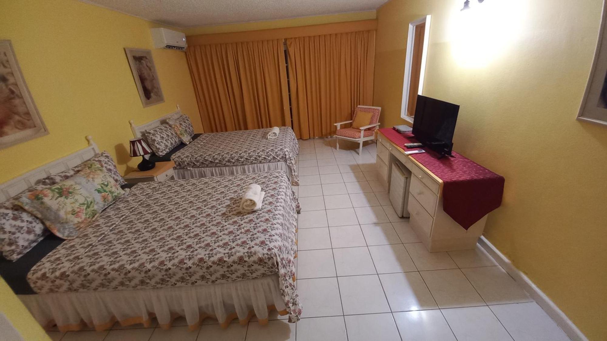 Fisherman'S Inn Hotel Florence Hall 外观 照片